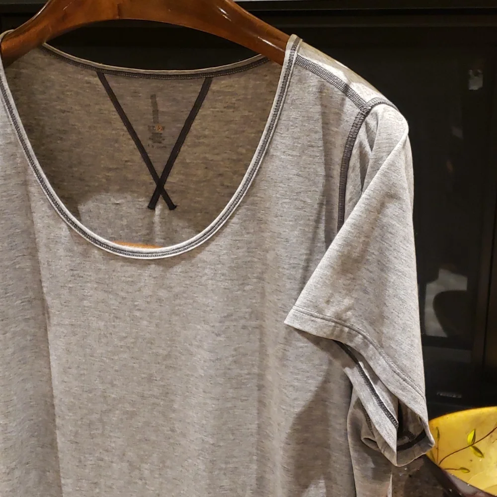 Lucy 2X  gray thirt - Picture 12 of 12